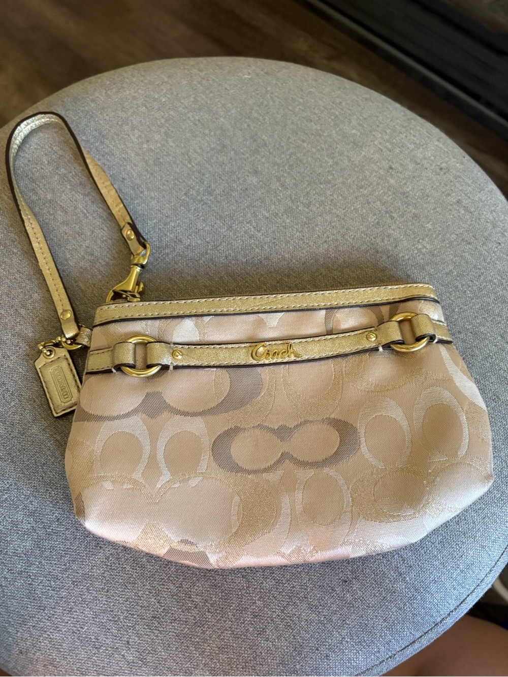 Coach Gallery Optic Gold/Metallic Signature Medium Wristlet 47837